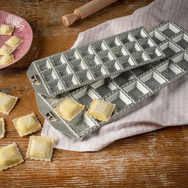 Форма для квадратних равіолі Marcato Ravioli Tablet Squared 35 мм х 24 шт