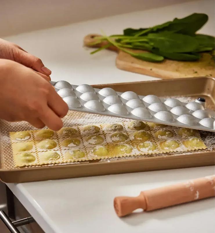 Форма для круглих равіолі Marcato Ravioli Tablet Round 40мм x 24 шт