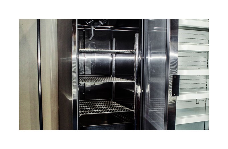 Шкаф холодильный среднетемпературный РОСС Torino-700Г нерж. сталь