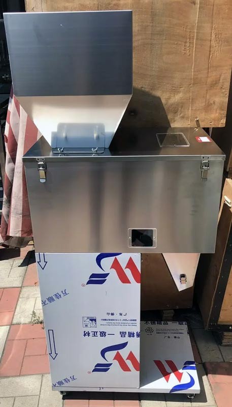 Ваговий дозатор для сипучих продуктів Vektor XKW-3000