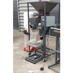 Весовой дозатор для сыпучих продуктов ДВА-1 с аспирацией